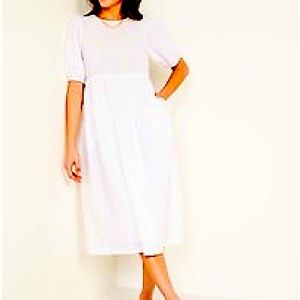 Old Navy Women’s size L Tiered Puff Sleeve Midi Swing Dress. White. NWOT
